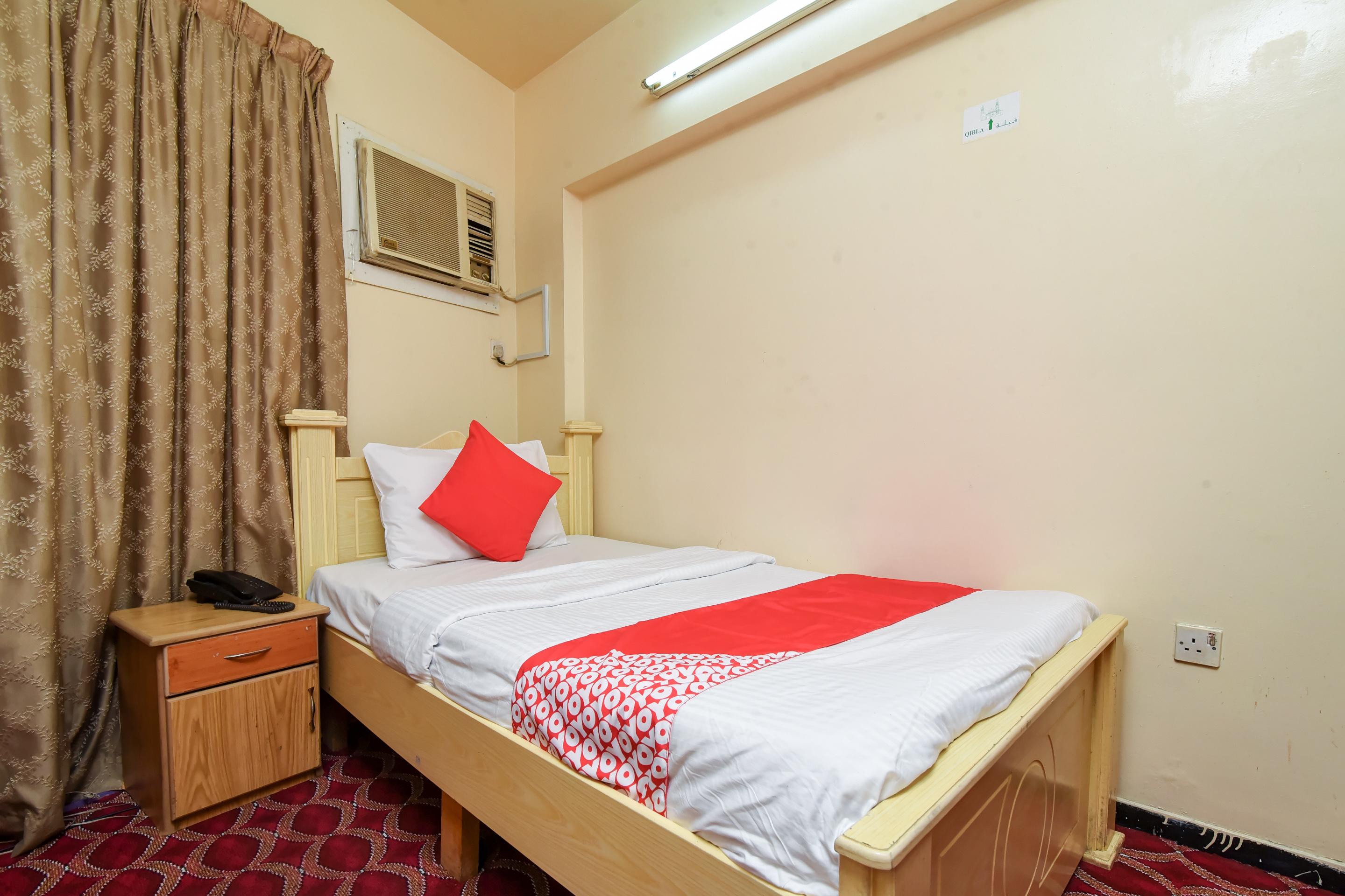 Oyo 157 Al Khaima Hotel Дубай Екстериор снимка