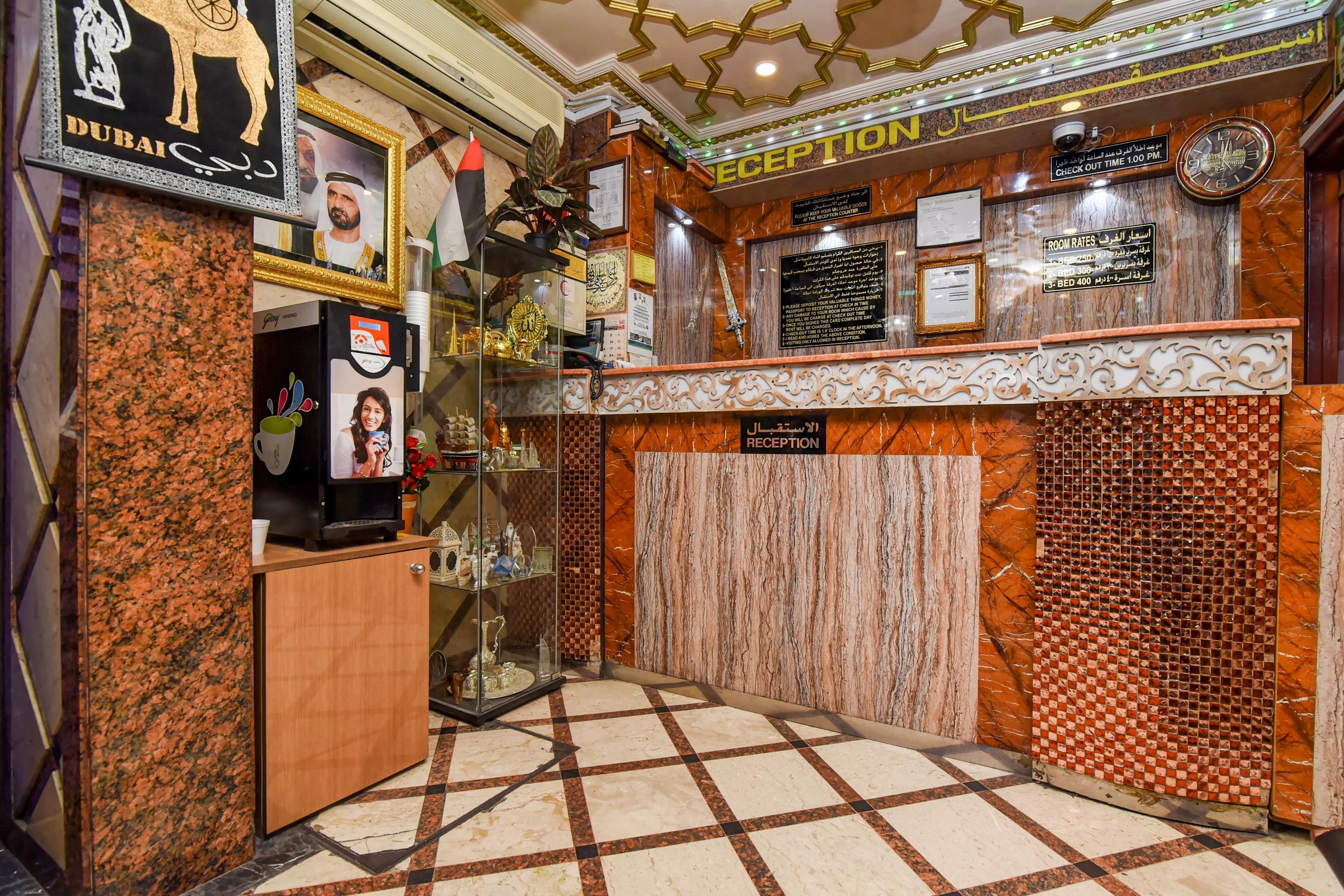 Oyo 157 Al Khaima Hotel Дубай Екстериор снимка